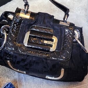 Guess  Balck Vintage Bag